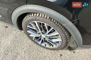 Позашляховик / Кросовер Kia Niro 2017 в 