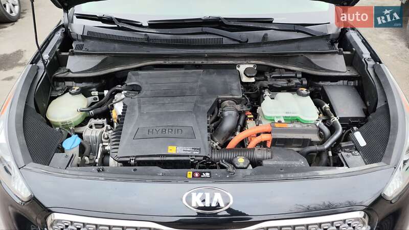 Внедорожник / Кроссовер Kia Niro 2017 в Львове
