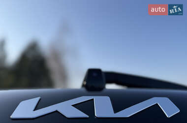 Внедорожник / Кроссовер Kia Niro 2022 в 