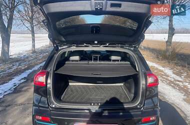Позашляховик / Кросовер Kia Niro 2019 в 