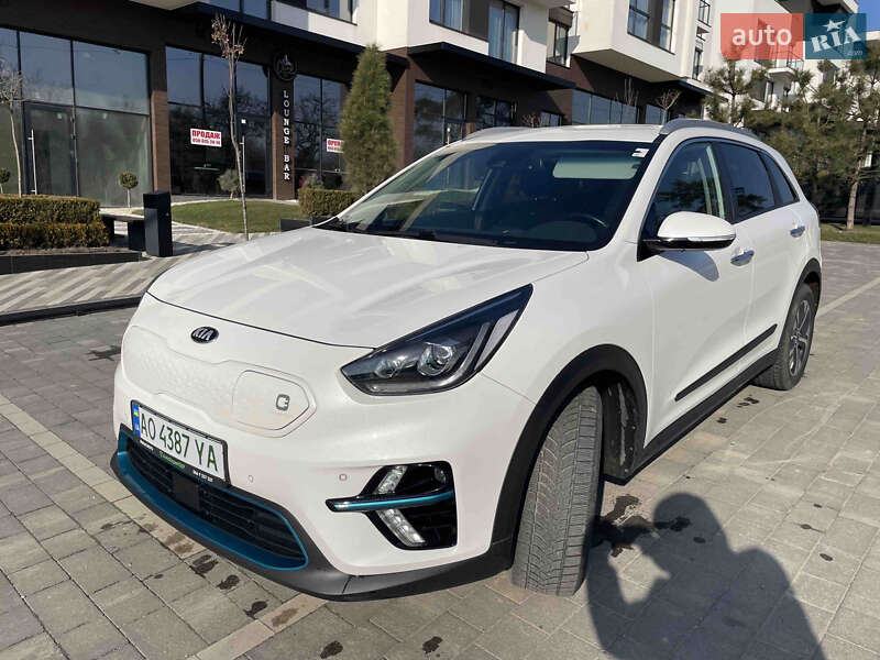 Внедорожник / Кроссовер Kia Niro 2019 в Ужгороде