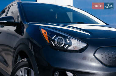 Позашляховик / Кросовер Kia Niro 2022 в 