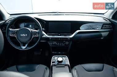 Позашляховик / Кросовер Kia Niro 2022 в 