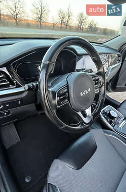 Внедорожник / Кроссовер Kia Niro 2022 в 