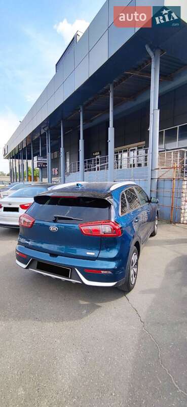 Внедорожник / Кроссовер Kia Niro 2017 в Киеве фото 7 Внедорожник / Кроссовер Kia Niro 2017 в Киеве