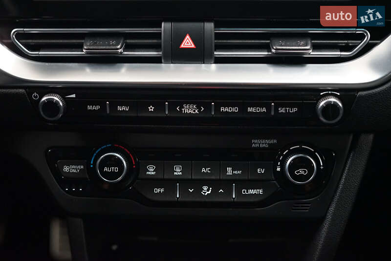 Позашляховик / Кросовер Kia Niro 2021 в Києві фото 20 Позашляховик / Кросовер Kia Niro 2021 в Києві