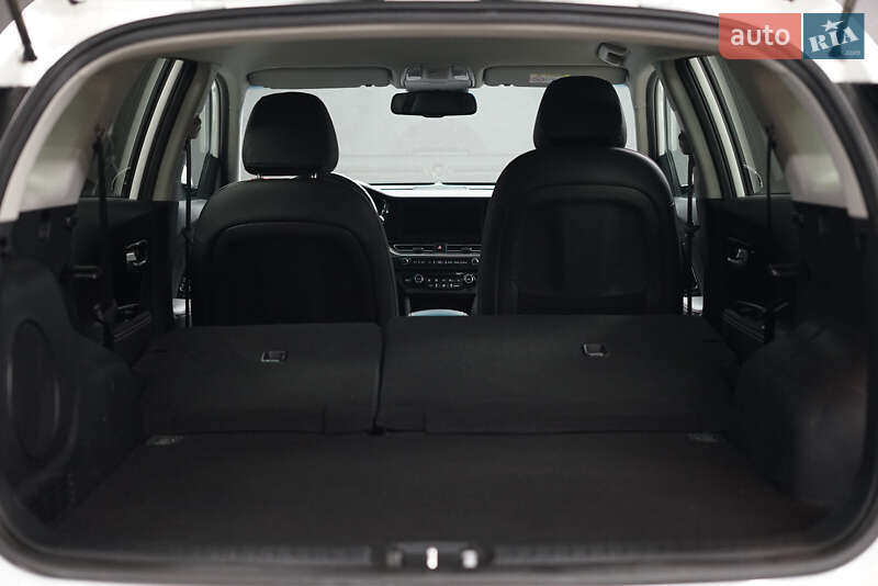 Позашляховик / Кросовер Kia Niro 2021 в Києві фото 33 Позашляховик / Кросовер Kia Niro 2021 в Києві