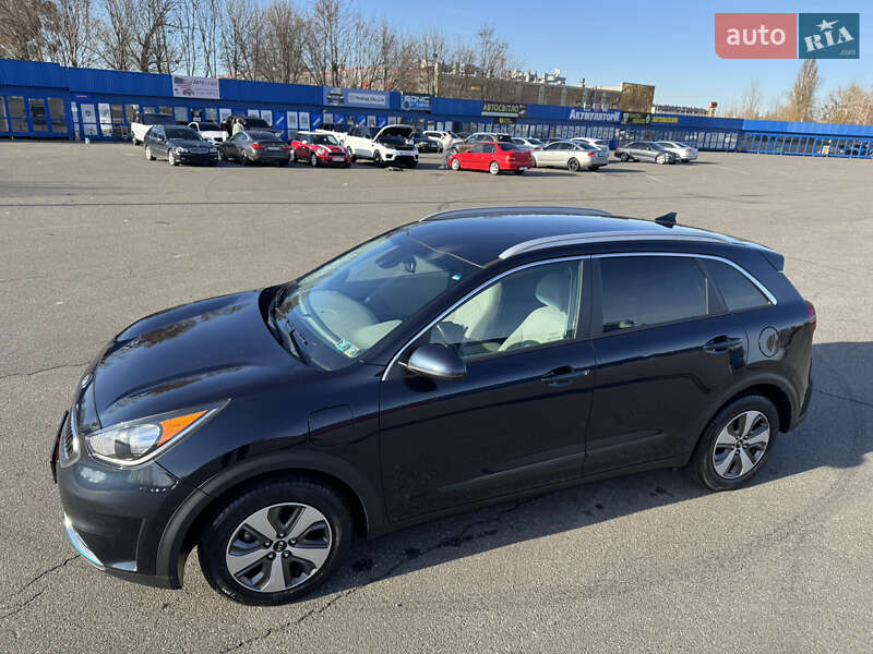 Внедорожник / Кроссовер Kia Niro 2018 в Киеве