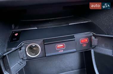 Внедорожник / Кроссовер Kia Niro 2021 в 