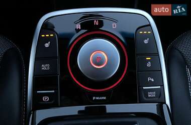 Внедорожник / Кроссовер Kia Niro 2021 в 