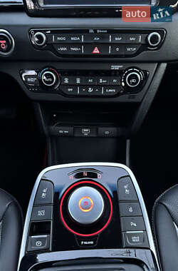 Внедорожник / Кроссовер Kia Niro 2019 в 