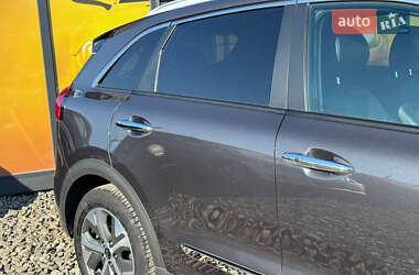Внедорожник / Кроссовер Kia Niro 2019 в 