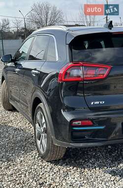 Внедорожник / Кроссовер Kia Niro 2019 в 