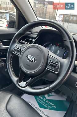 Внедорожник / Кроссовер Kia Niro 2019 в 