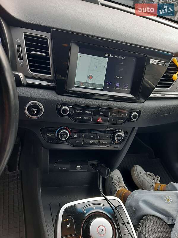 Внедорожник / Кроссовер Kia Niro 2019 в Львове