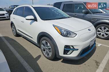 Позашляховик / Кросовер Kia Niro 2021 в 