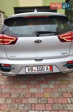 Внедорожник / Кроссовер Kia Niro 2021 в 