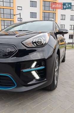 Внедорожник / Кроссовер Kia Niro 2022 в 