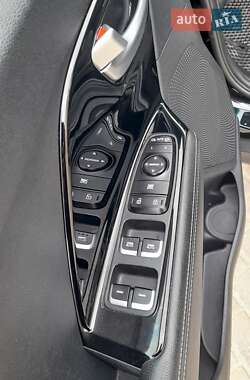 Внедорожник / Кроссовер Kia Niro 2022 в 