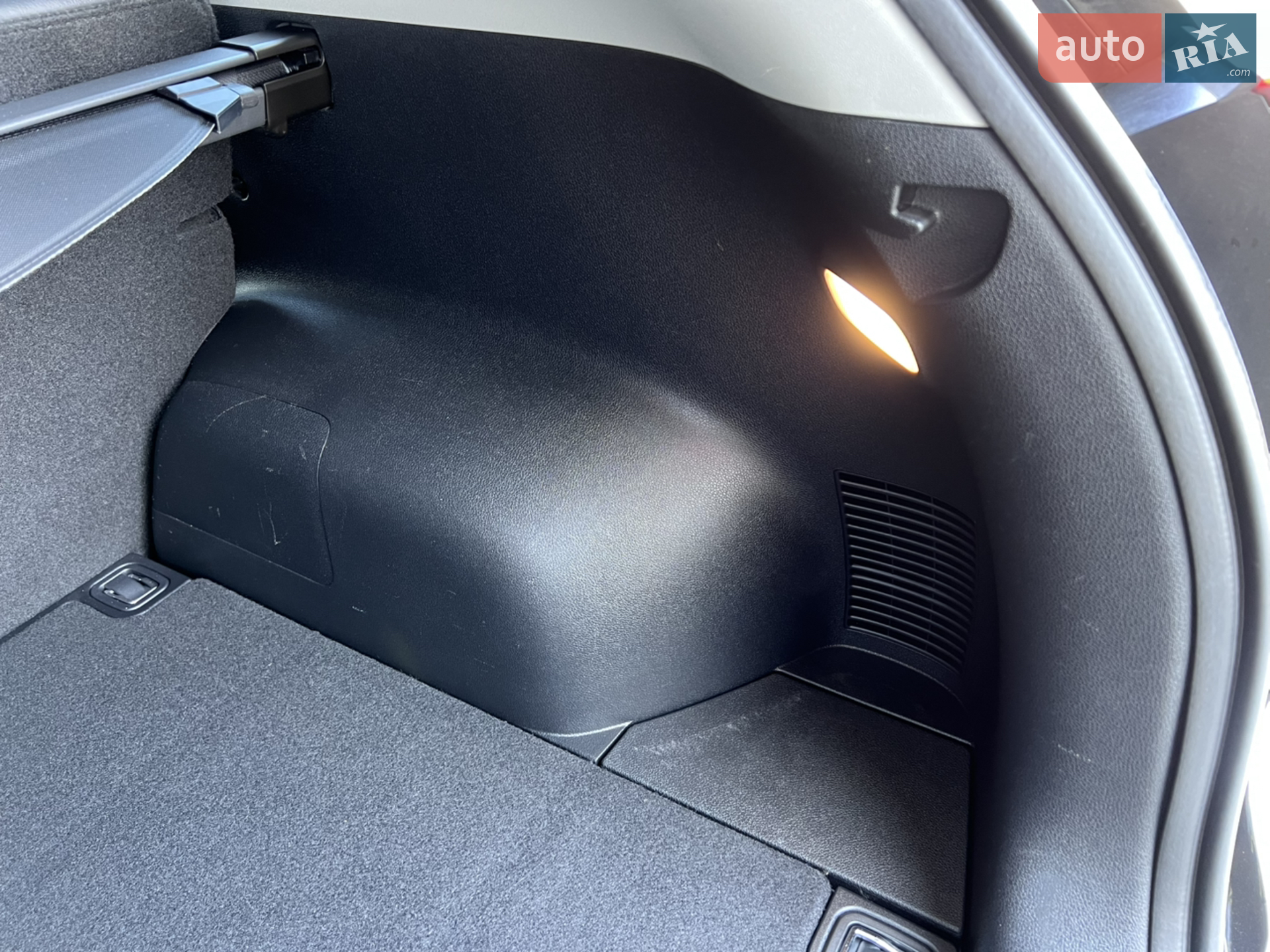 2020 Kia Niro - мініатюра 52