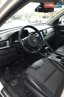 Внедорожник / Кроссовер Kia Niro 2017 в 