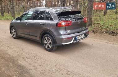 Позашляховик / Кросовер Kia Niro 2017 в 