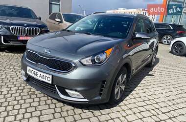 Внедорожник / Кроссовер Kia Niro 2016 в 
