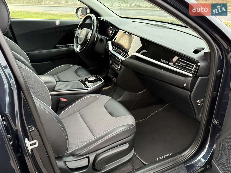 Позашляховик / Кросовер Kia Niro 2022 в Тернополі