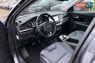 Позашляховик / Кросовер Kia Niro 2020 в 