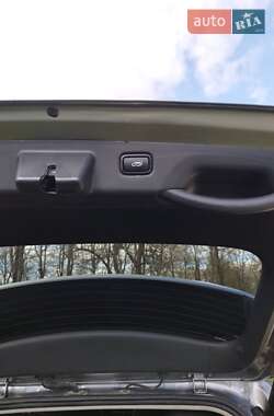 Позашляховик / Кросовер Kia Niro 2023 в Долині