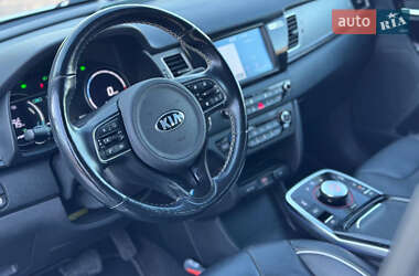 Позашляховик / Кросовер Kia Niro 2019 в 