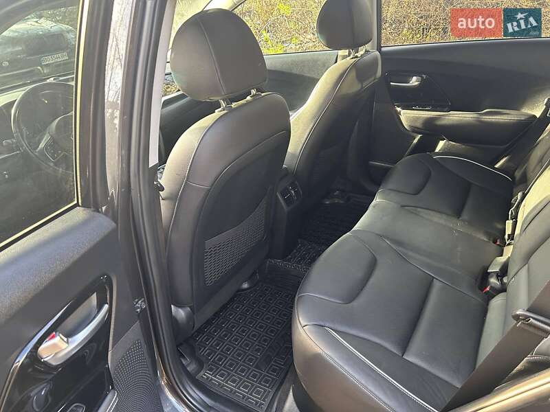 Позашляховик / Кросовер Kia Niro 2020 в Тернополі