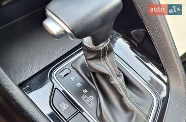 Внедорожник / Кроссовер Kia Niro 2020 в 