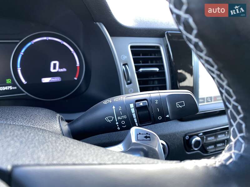 Позашляховик / Кросовер Kia Niro 2019 в Львові