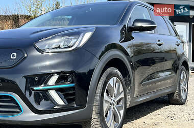 Позашляховик / Кросовер Kia Niro 2019 в 