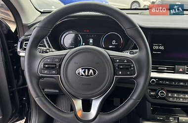 Внедорожник / Кроссовер Kia Niro 2021 в 