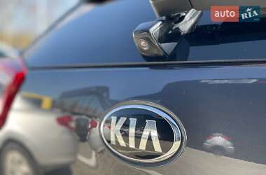 Внедорожник / Кроссовер Kia Niro 2016 в 