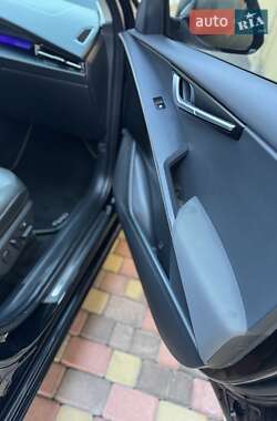 Позашляховик / Кросовер Kia Niro 2023 в 