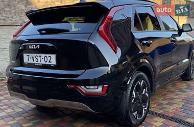 Позашляховик / Кросовер Kia Niro 2023 в 