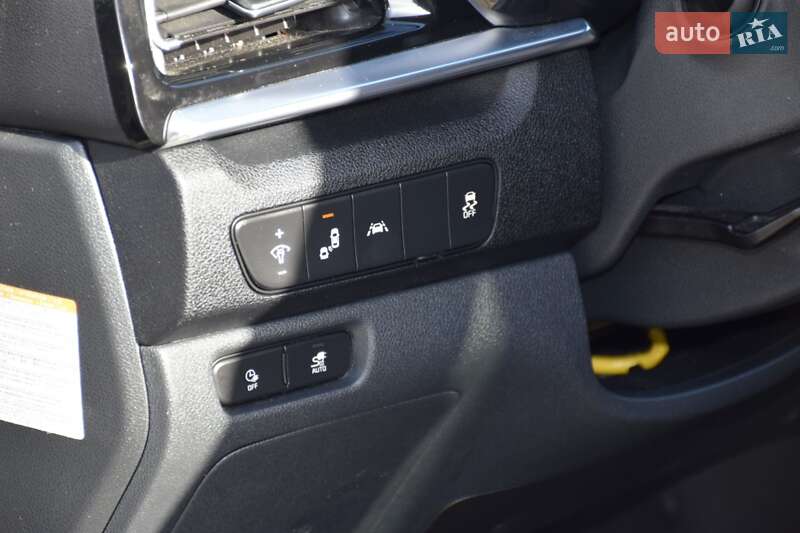 Внедорожник / Кроссовер Kia Niro 2022 в Ровно