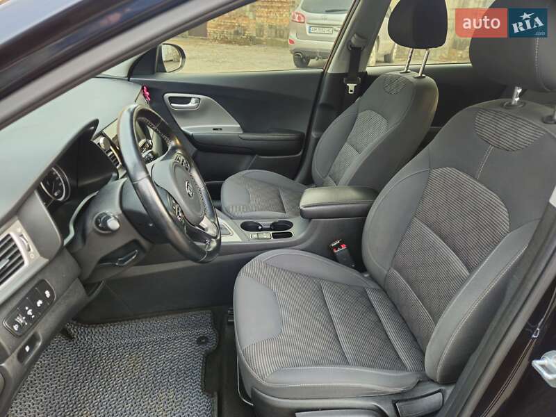 Позашляховик / Кросовер Kia Niro 2016 в Бердичеві