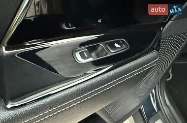 Позашляховик / Кросовер Kia Niro 2020 в 
