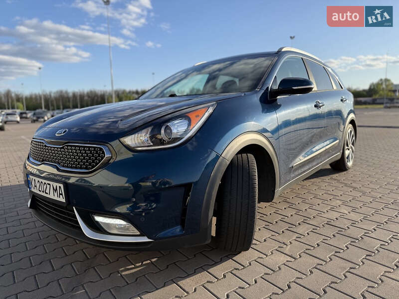 Внедорожник / Кроссовер Kia Niro 2017 в Киеве