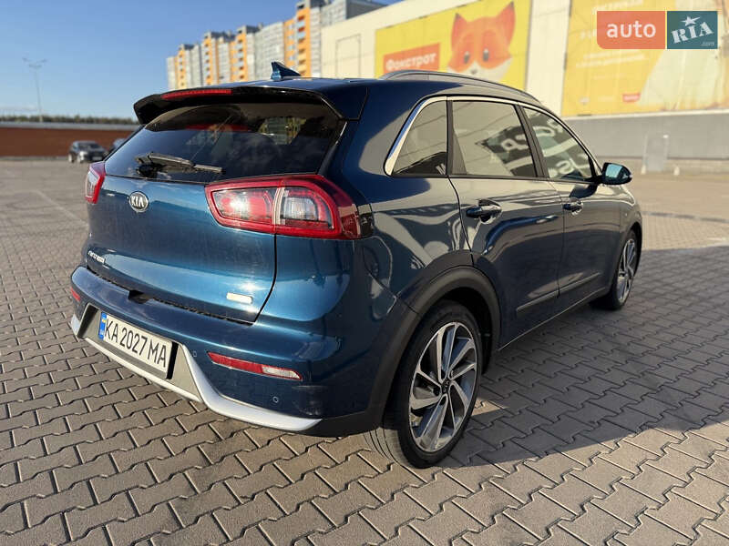 Внедорожник / Кроссовер Kia Niro 2017 в Киеве