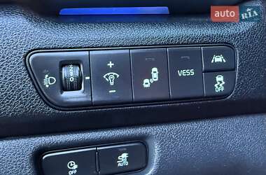 Позашляховик / Кросовер Kia Niro 2021 в 