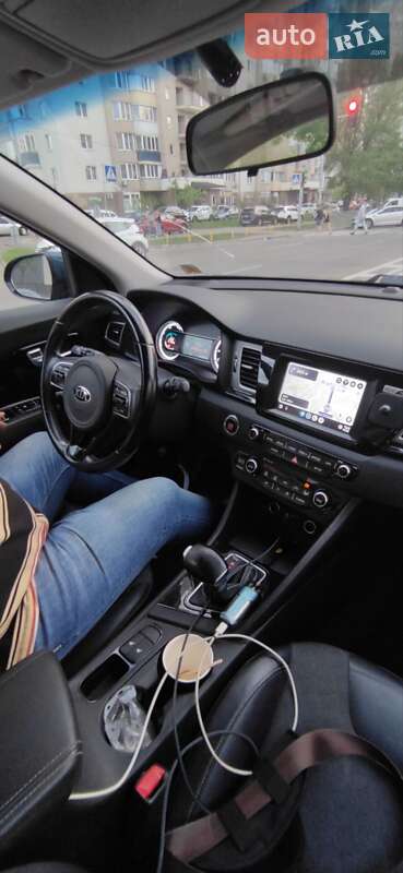 Внедорожник / Кроссовер Kia Niro 2017 в Киеве фото 27 Внедорожник / Кроссовер Kia Niro 2017 в Киеве
