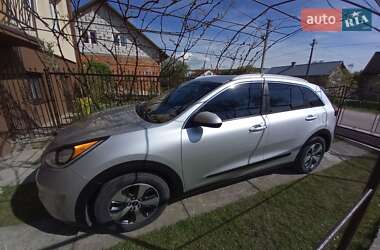 Внедорожник / Кроссовер Kia Niro 2017 в 