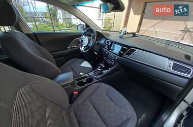 Внедорожник / Кроссовер Kia Niro 2017 в 