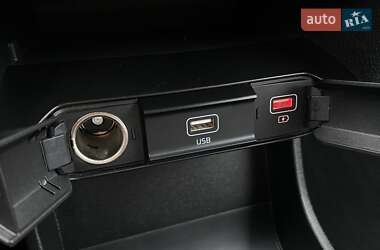 Внедорожник / Кроссовер Kia Niro 2021 в 