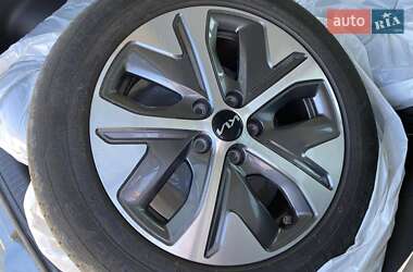 Внедорожник / Кроссовер Kia Niro 2021 в 